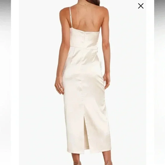 WHITE DRESS PETAL & PUP - Picture 2 of 5